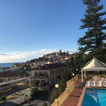 Cozy For 2 In Porto Apartment Porto Maurizio