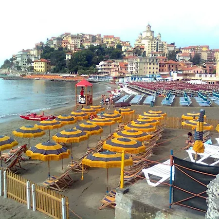 דירה Gemuetliches Fuer 2 In Porto Porto Maurizio